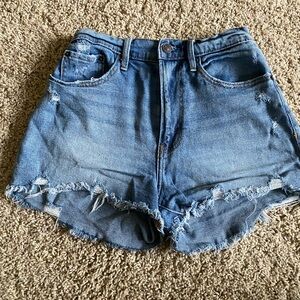 Abercrombie & Fitch shorts - size 25/0